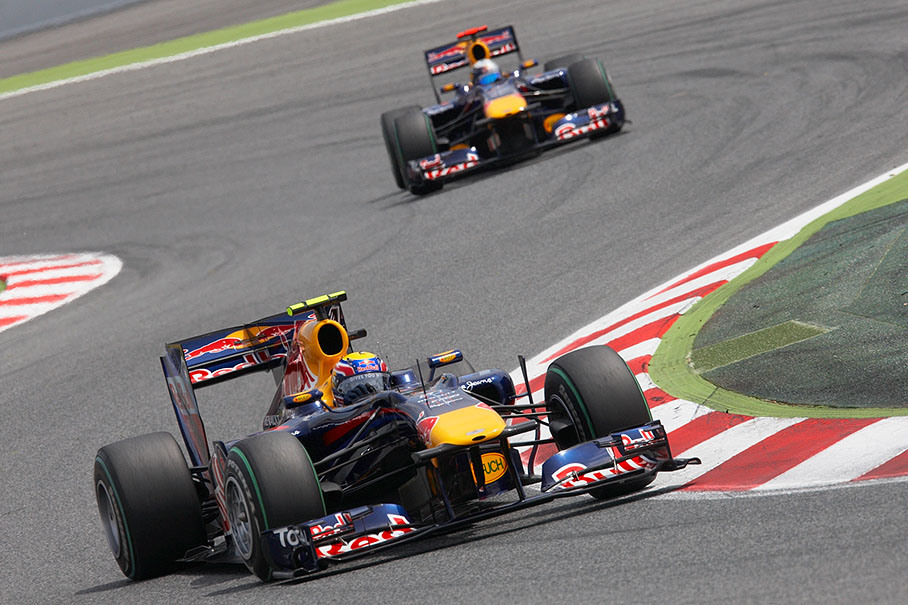 After a few laps of the race, Webber and Vettel lead with their Red Bull Renault cars