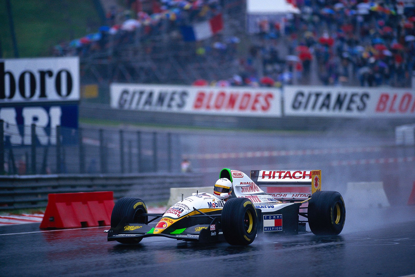 Lotus driver Zanardi was dropped to make way for the new pay-driver Philippe Adams but he failed to impress and qualified only 26th