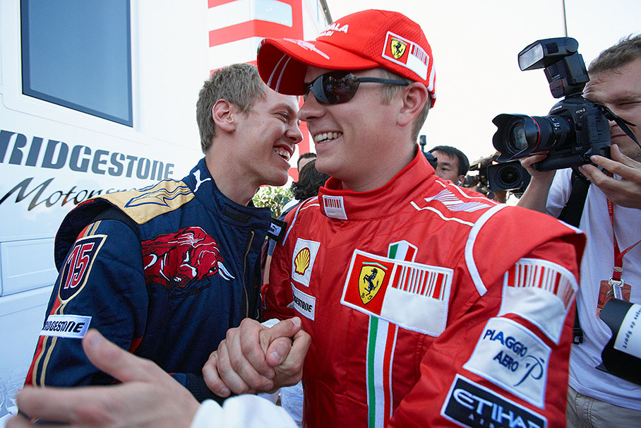 Sebastian Vettel and Kimi Raikkonen shake hands