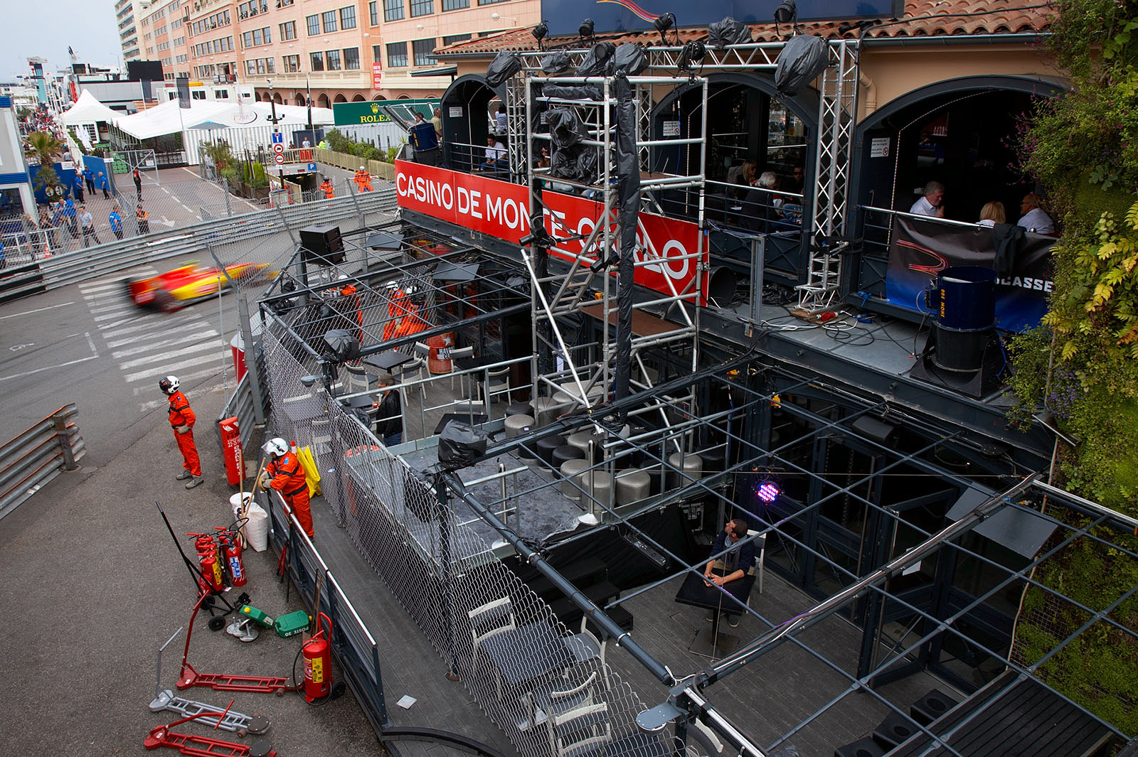 La Rascasse, a GP2 car shoos by