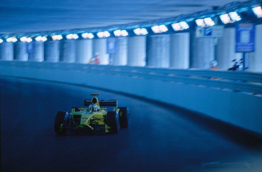 Fisico in tunnel