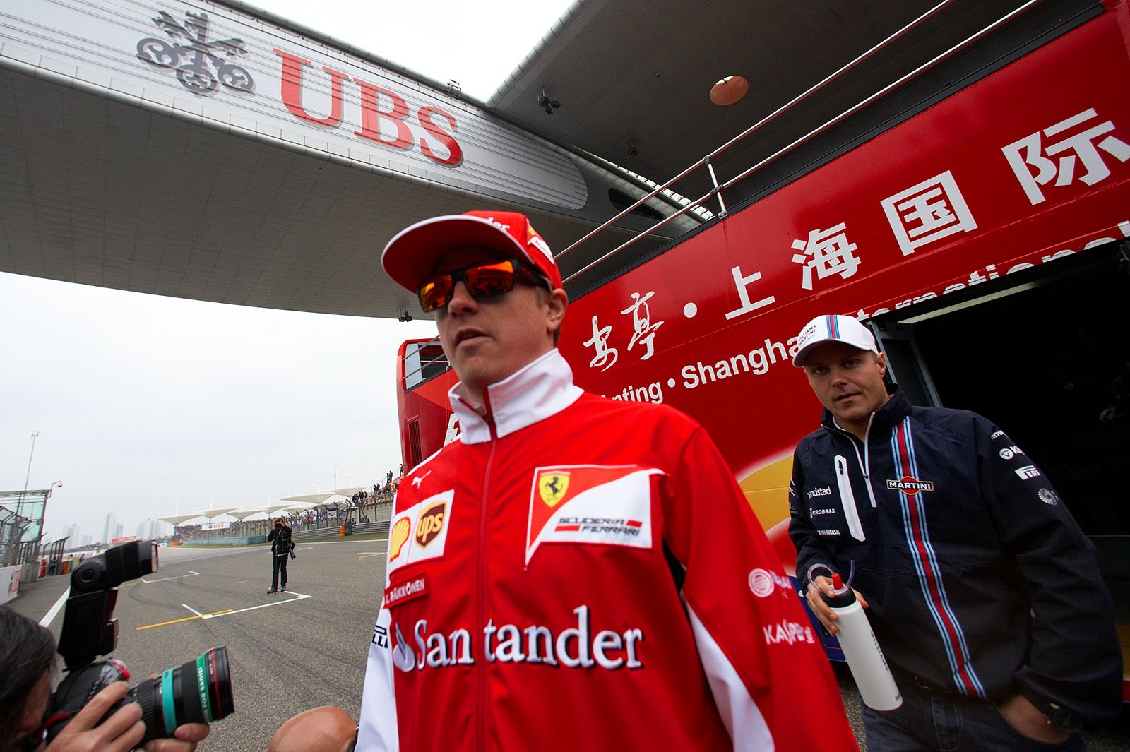 Raikkonen and Bottas are back fron the drivers parade lap