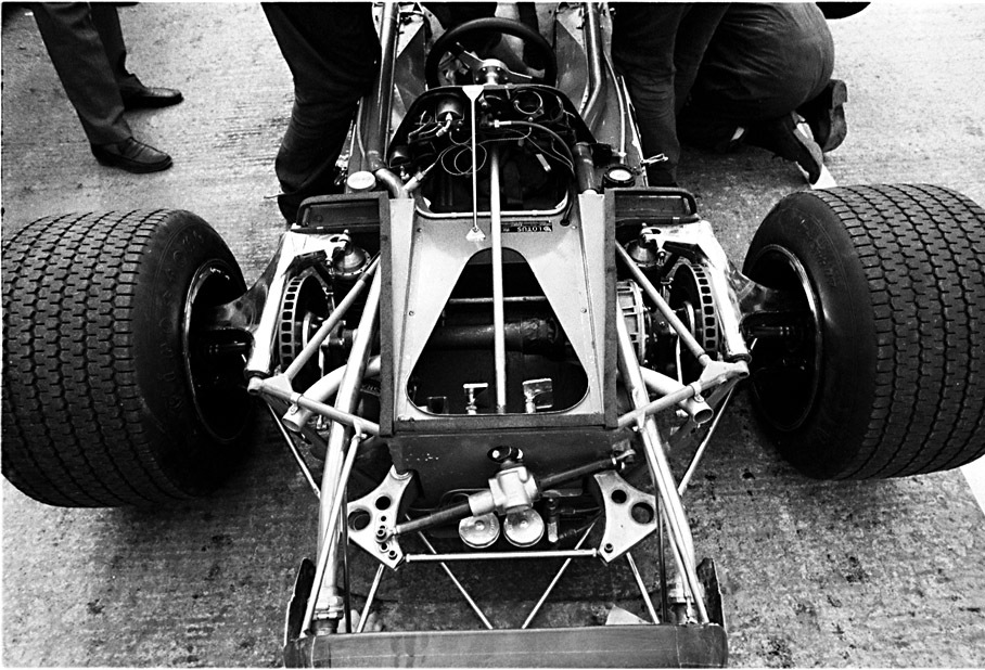The front suspension of a 4-wheel-drive Lotus-Cosworth 63
