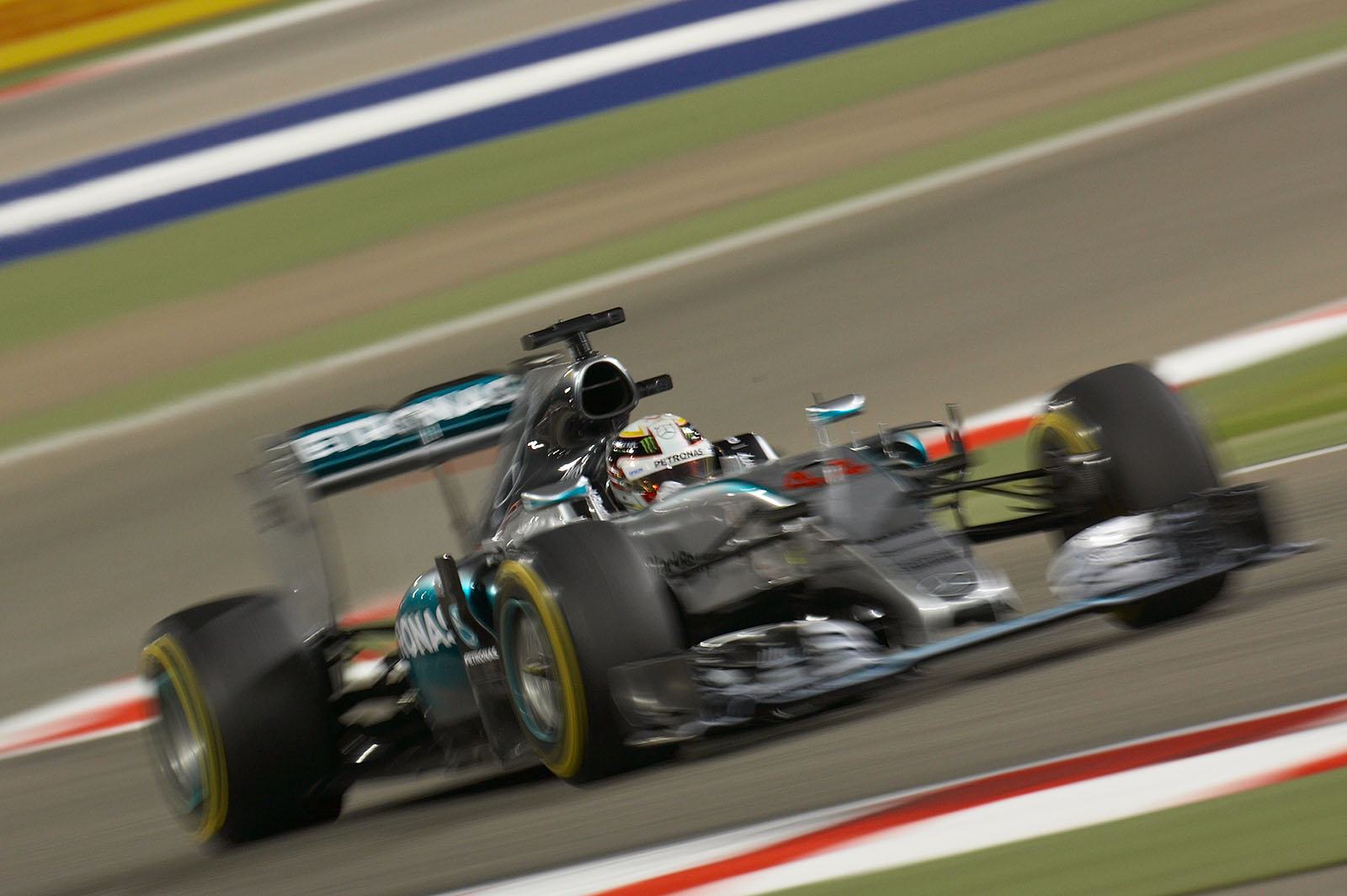Race leader Lewis Hamilton, Mercedes, Bahrain Grand Prix, 2015
