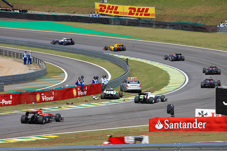 Liuzzi crashes into the barrier