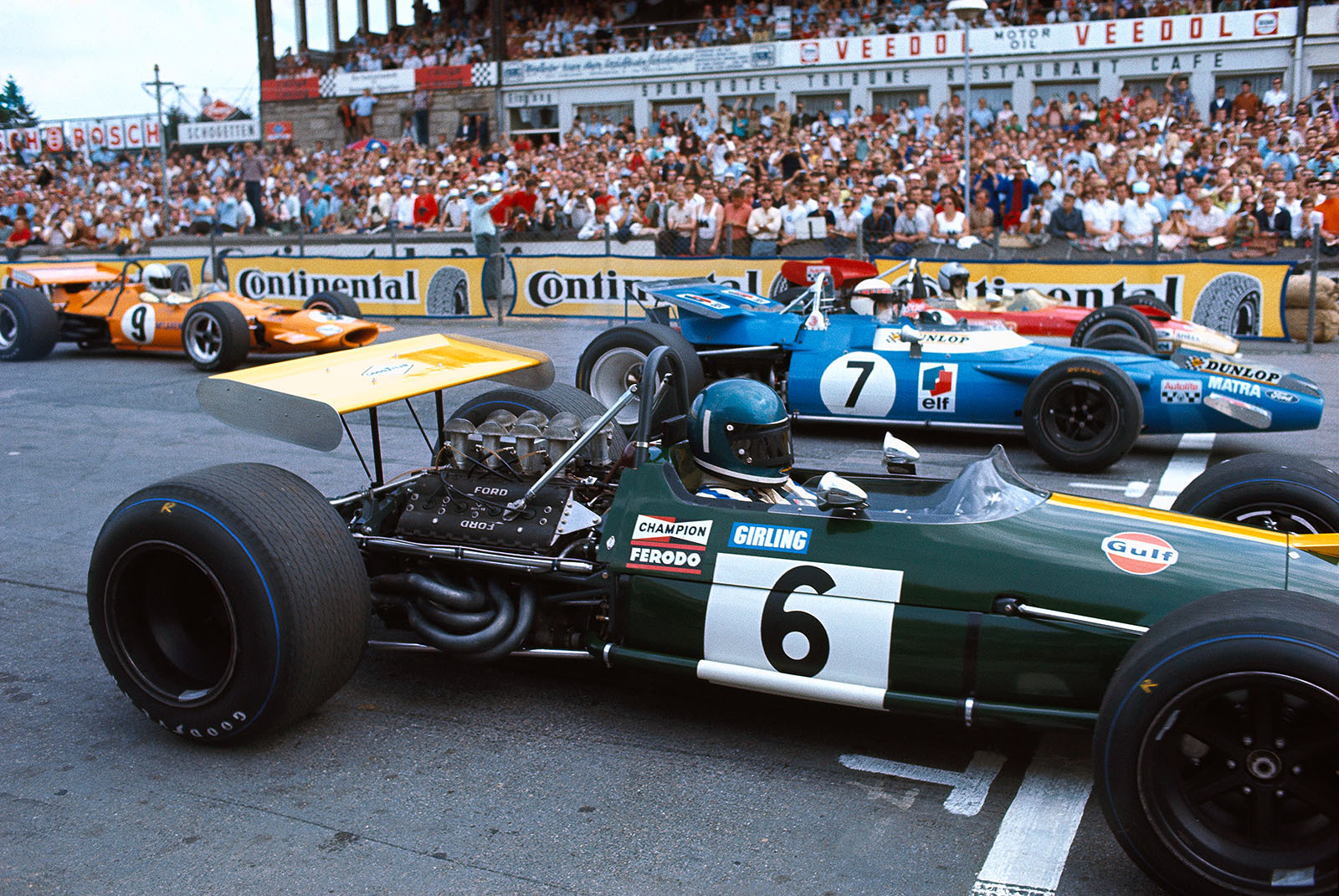 Qualifying resulted in Jacky Ickx (No. 6) taking Pole Position, with Jackie Stewart (No. 7) on second and Jochen Rindt (No 2) on 3rd grid position, German GP, Nurburgring, 1969