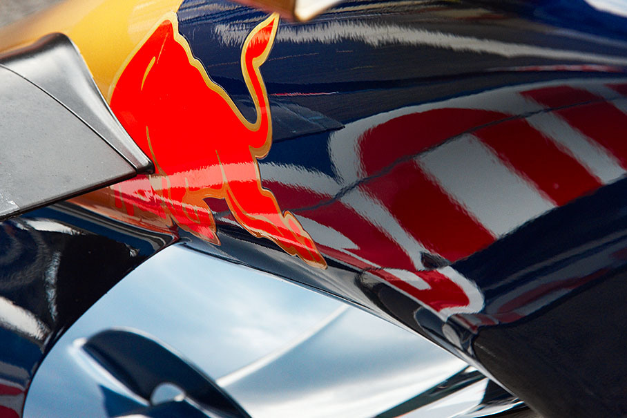 Reflections on a Toro Rosso car's body