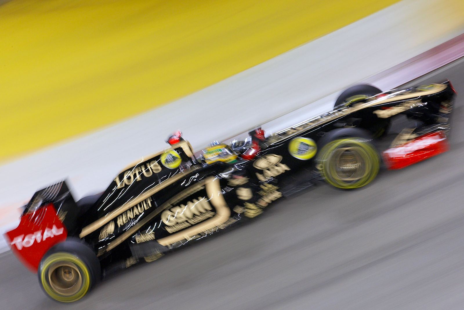 Bruno Senna, Lotus Renault GP