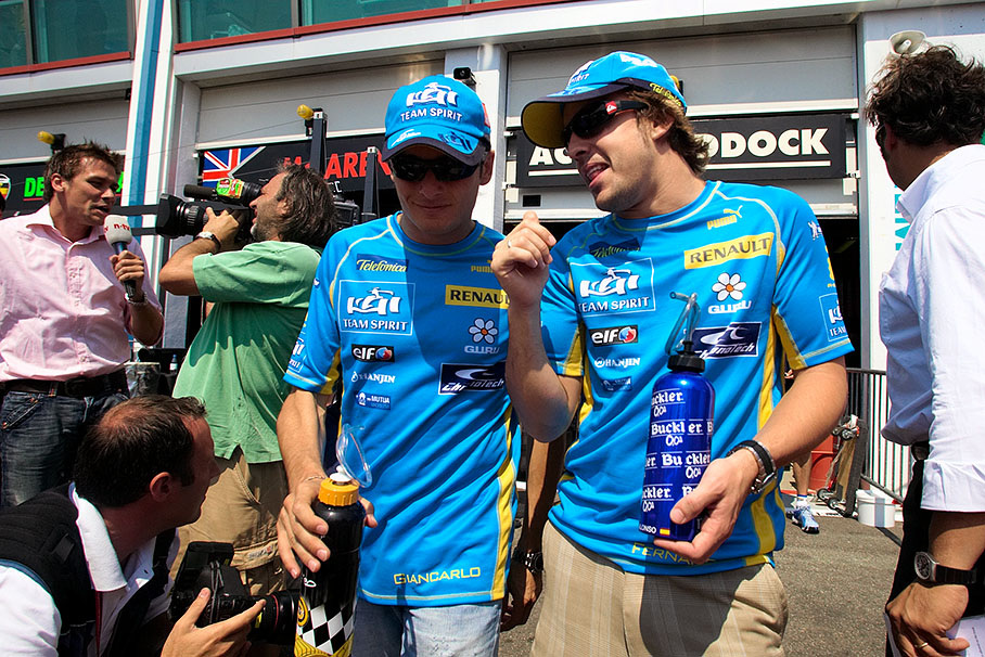 Renault drivers Fisichella and Alonso