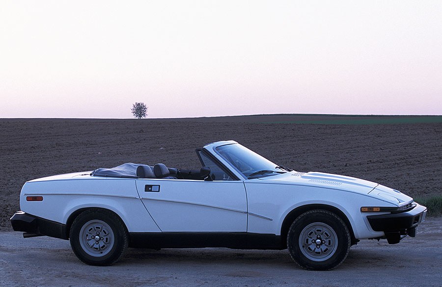 Triumph TR8