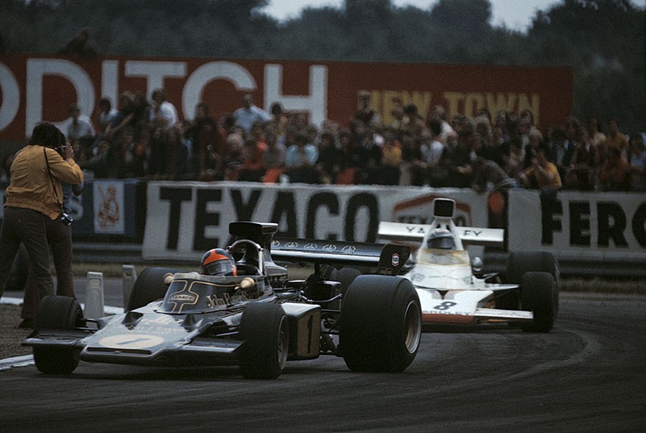 Emerson Fittipaldi on Lotus-Cosworth 72E