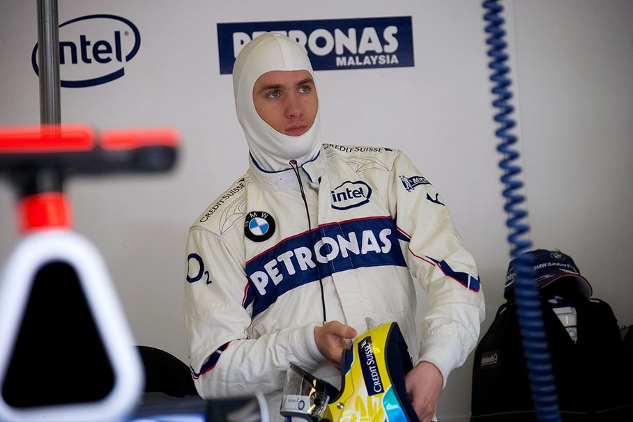 Nick Heidfeld prepares for the race
