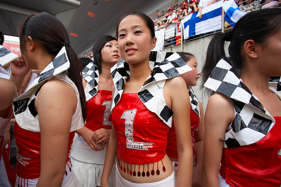 Chinese on-track presentation dancers