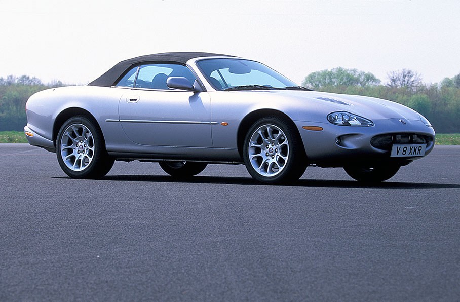 Jaguar XKR, 2001