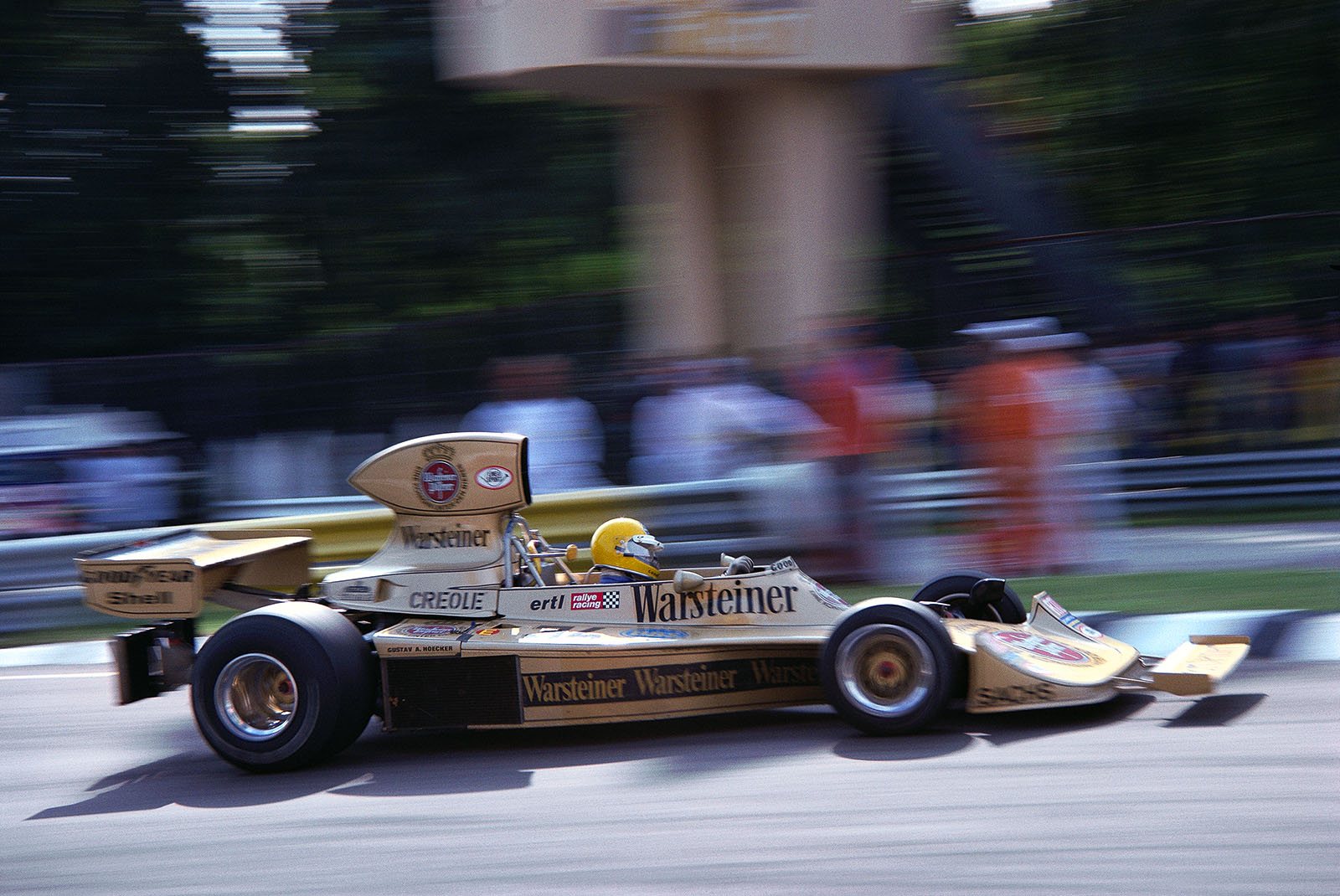 Harald Ertl (D) in his Hesketh 308, sponsored by Warsteiner
