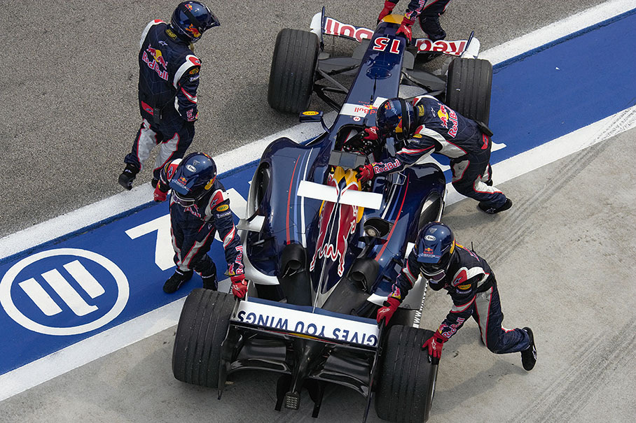 Christian Klien finally retiring in lap 26 with dropped hydraulic pressure