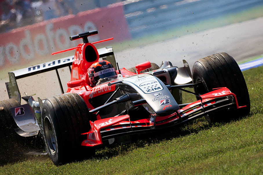 Midland driver Christijan Albers still to optimise his setup