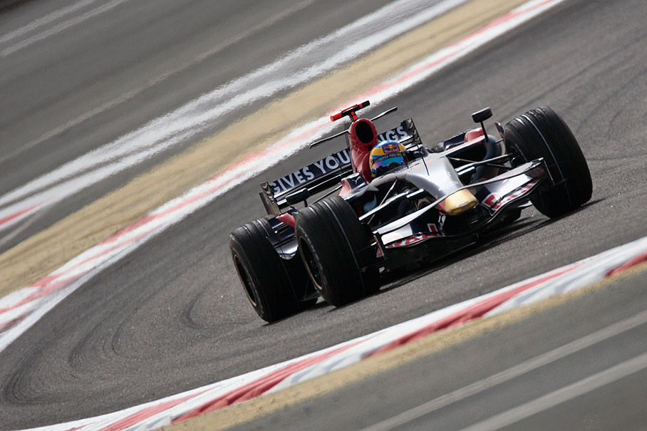 Sebastien Bourdais, Scuderia Toro Rosso