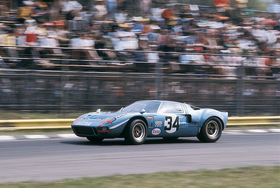 Jean-Pierre Hanrioud (F) and Dominique Martin (CH), Ford GT40 #1033, Racing Team Zitro