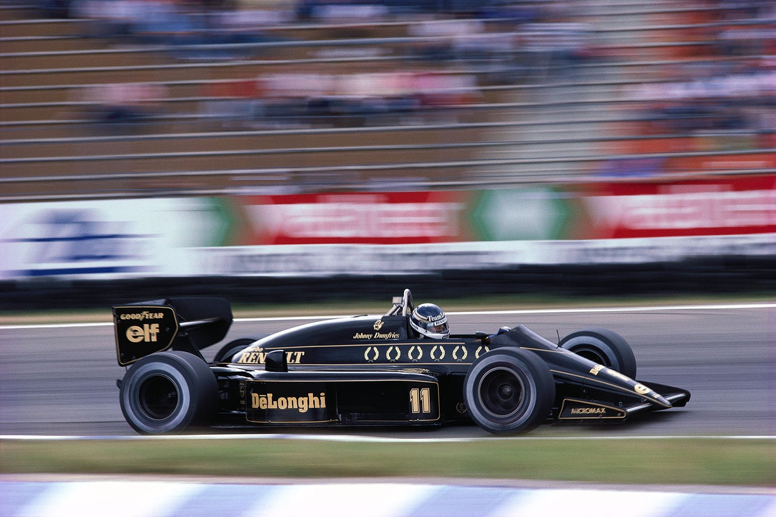 Johnny Dumfries, Lotus-Renault