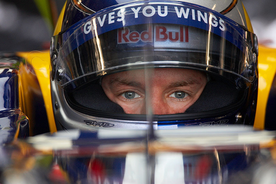 Sebastian Vettel, Red Bull Racing concentrates on the times screen