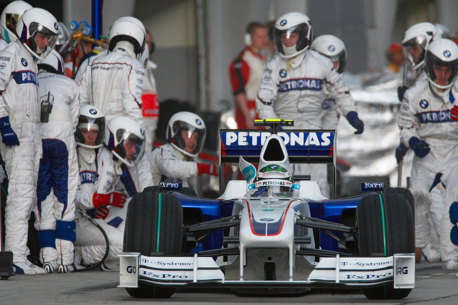 Nick Heidfeld out of BMW Sauber F1 pits