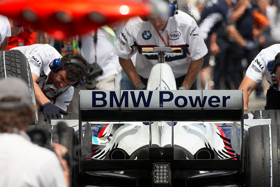The BMW Sauber pit crew practices a pit stop
