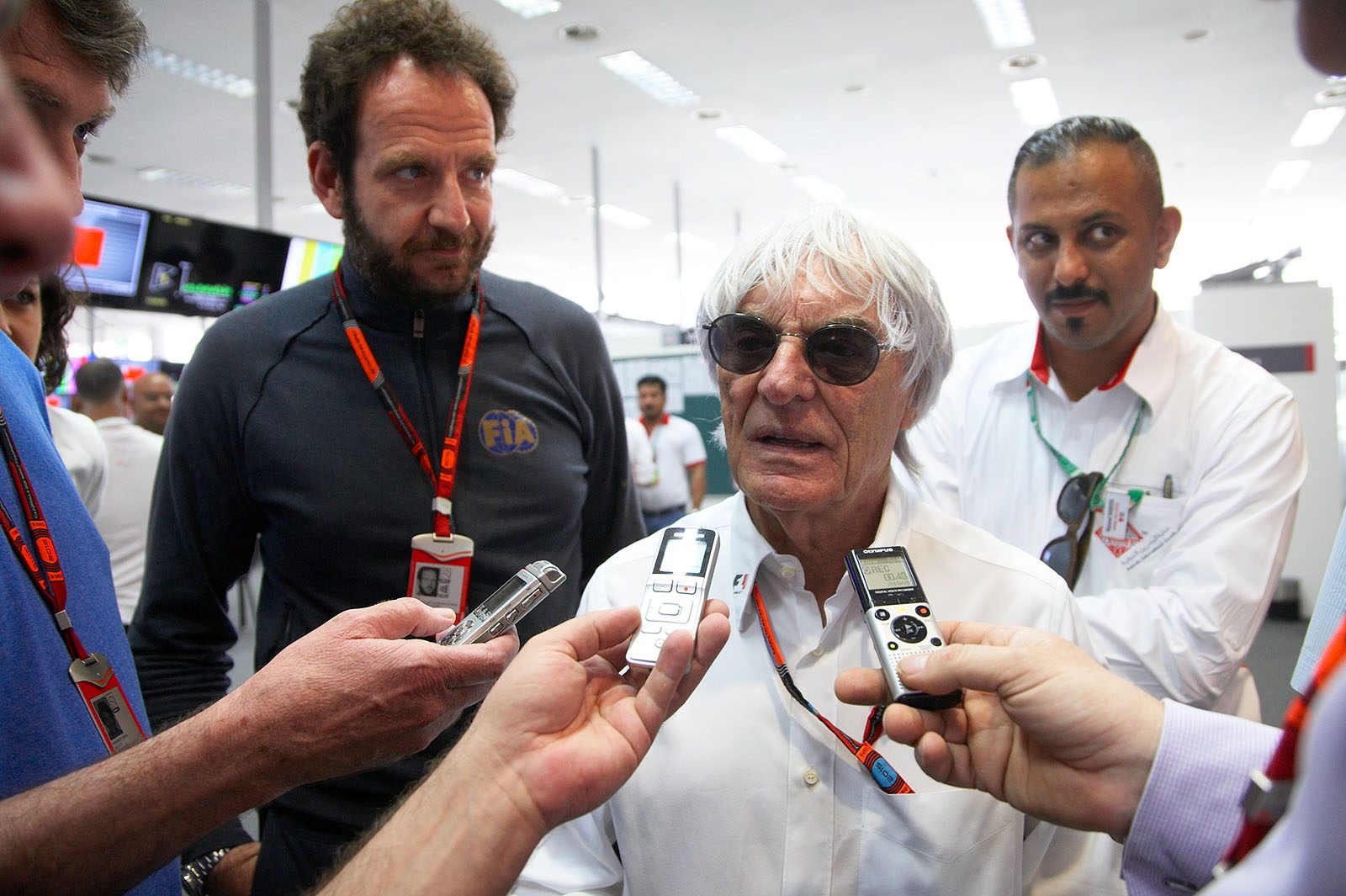 Bernie Ecclestone in the press centre, Bahrain Grand Prix, 2015