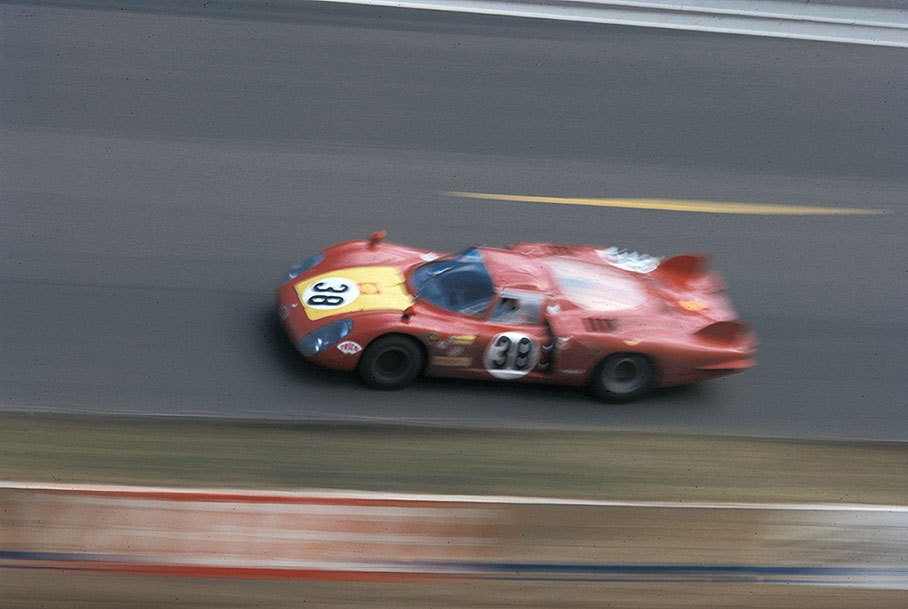 Autodelta's Alfa Romeo T33/2 #75033-018 driven by Carlo Facetti and Spartaco Dini (#38), becoming fourth placed in P2.0 classement