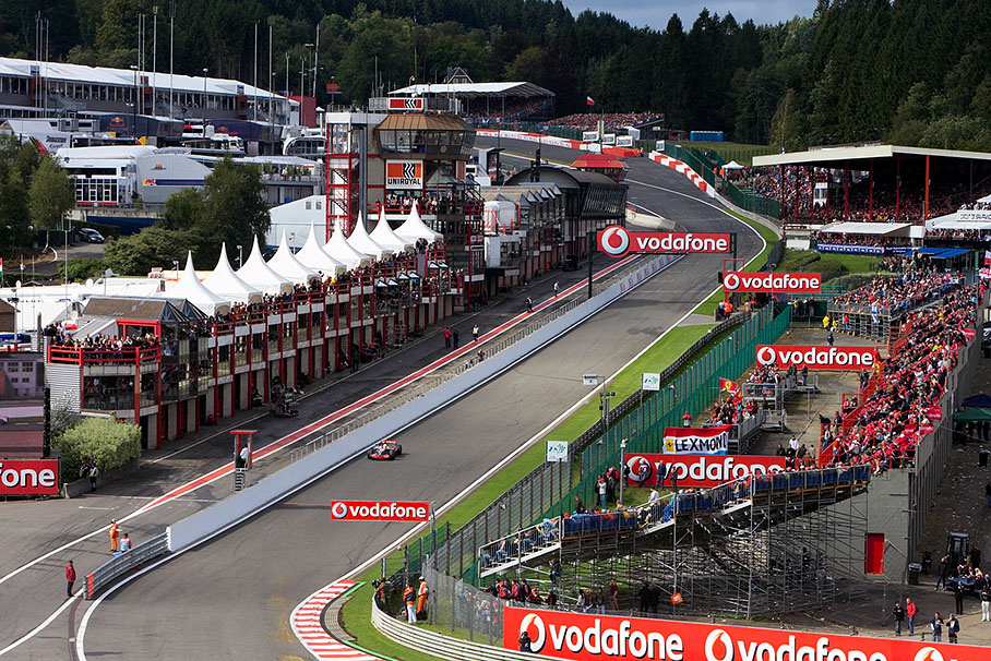 Hamilton approaches Eau Rouge