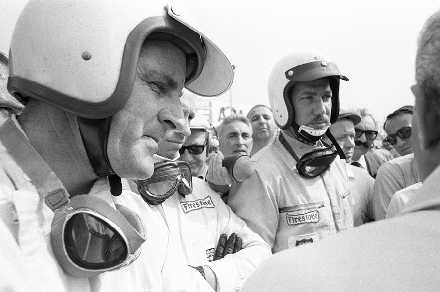 Denny Hulme and Jo Bonnier at the drivers briefing before the start for the Italian Grand Prix, Monza, 1966