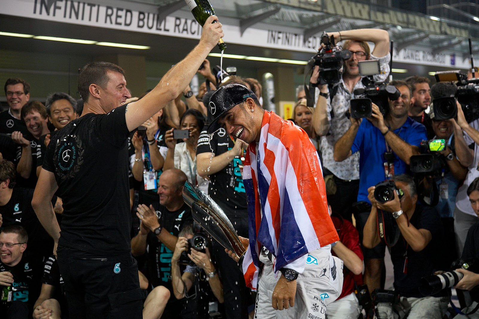 More champage for the 2014 World Champion Lewis Hamilton after the Abu Dhabi Grand Prix