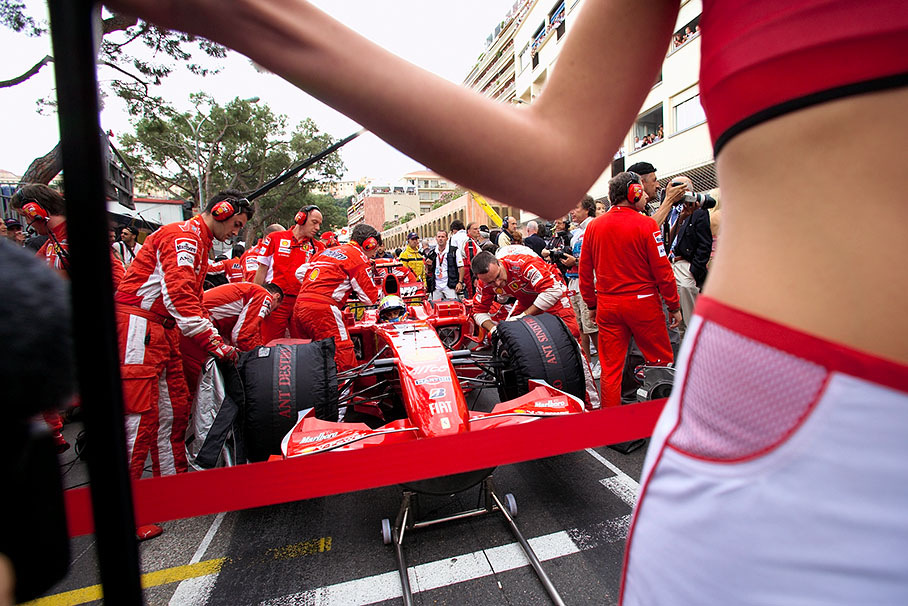 Felipe Massa on the jacks