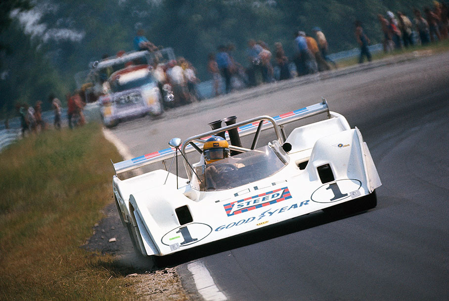 David Hobbs (GB) on Lola T310 Chevrolet