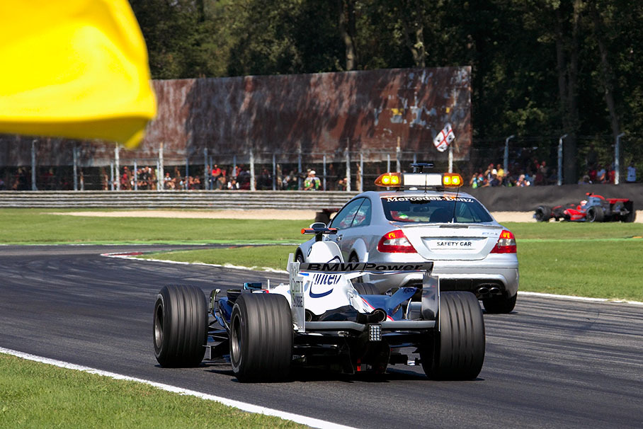 Safety car deploys after Coulthard's accident