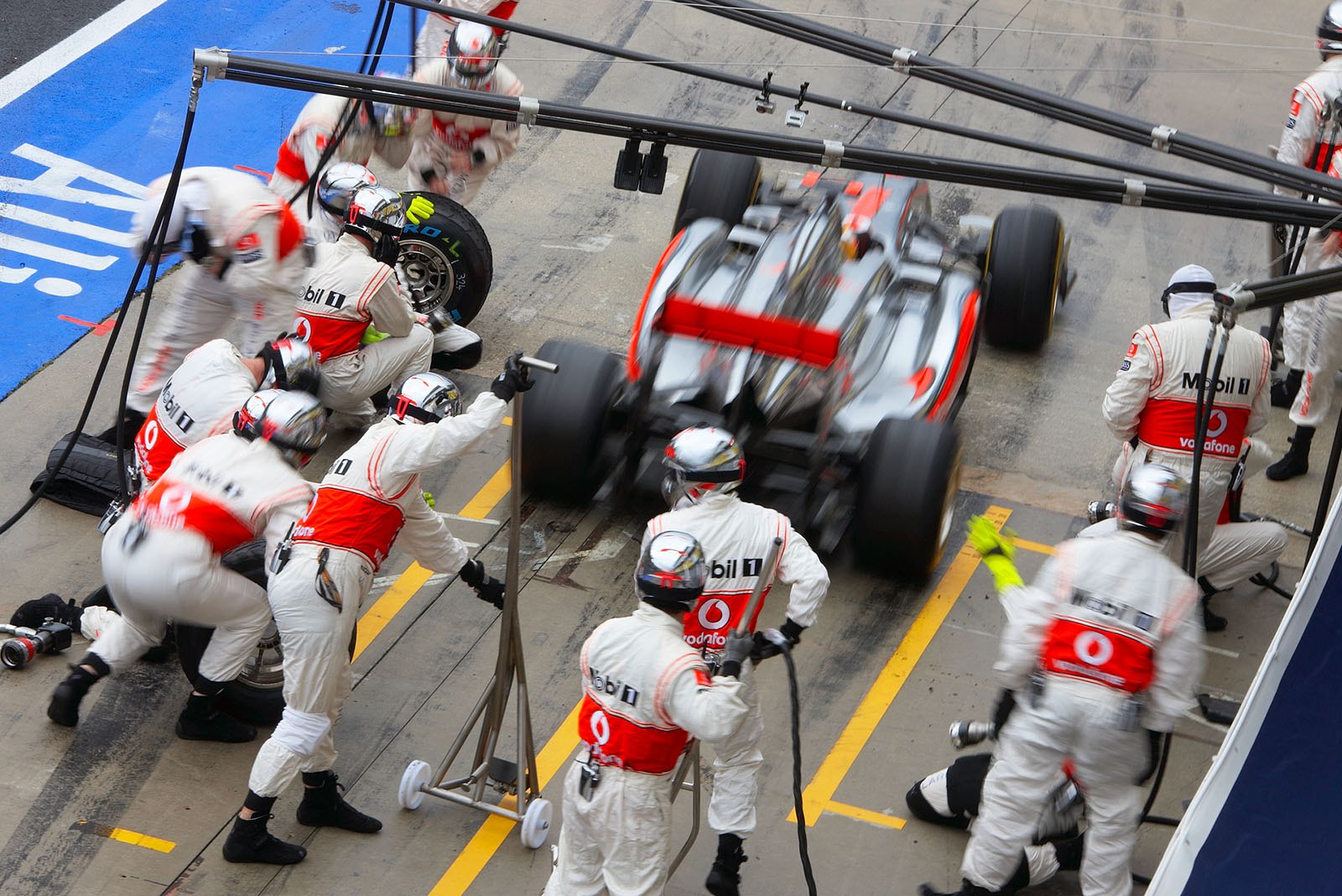 Lewis Hamilton ends his stop at McLaren pits